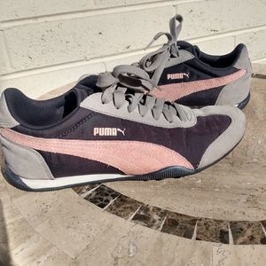 PUMA shoes size 8 1/2 in womens